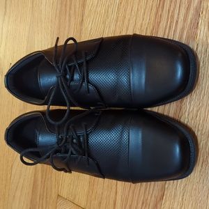 Boys Steve Madden dress shoe